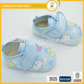 Chaussures de coton bon marché pour bébé en coton